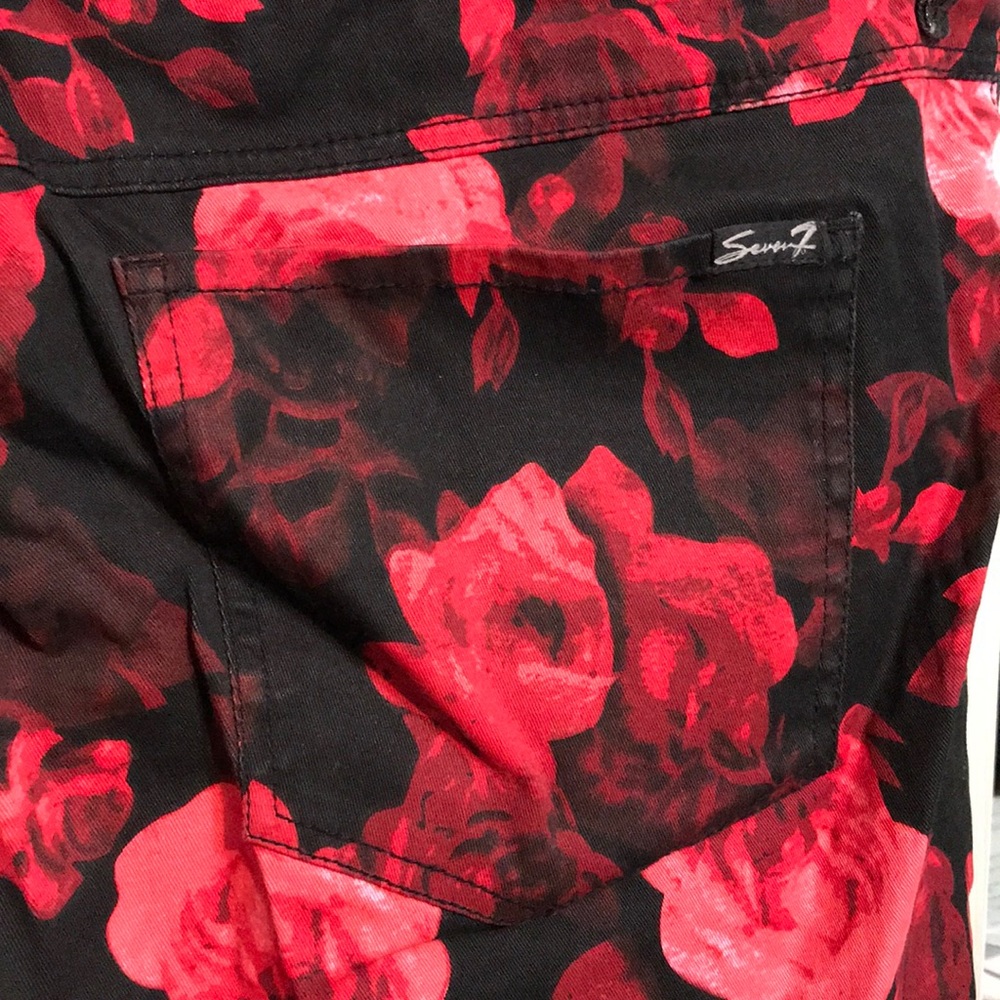 Seven7 Rose print jeans with tapered leg - Picture 5 of 5